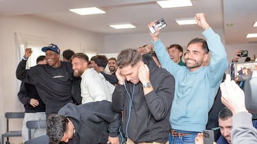Los jugadores del CD Guadalajara celebraron su emparejamiento con el Barcelona en el sorteo de la Copa del Rey.