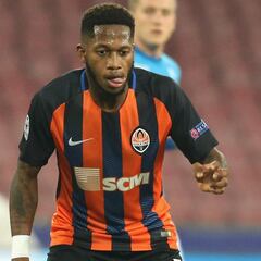 Fred agrees Manchester United switch