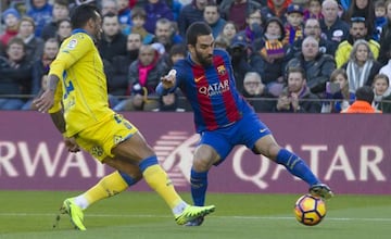 Arda Turan con el Barcelona.