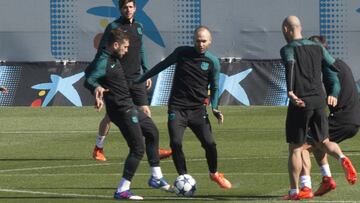 Barcelona training before the PSG clash in the Champions League