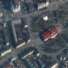 El teatro de Mariúpol usado como refugio resiste al ataque de Rusia