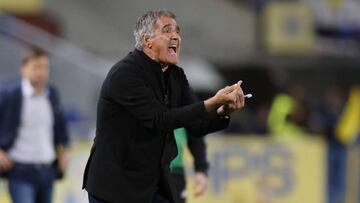 Oficial: Las Palmas rescinde a Paco Herrera