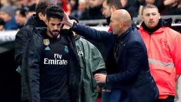 Zidane salida a Isco.