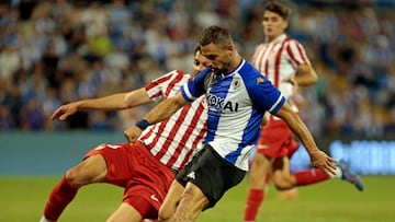 Unai Ropero marca el segundo gol del Hércules.