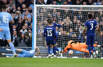 De Bruyne abrió el marcador con este cabezazo.