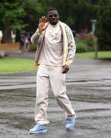 Youssouf Fofana a la llegada a la concentración. 