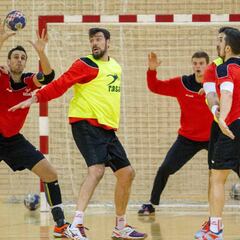 Ribera descarta a Bazán y a Hernández para el Europeo