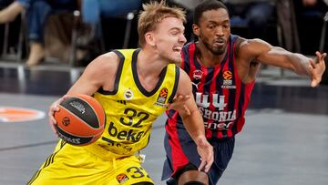 Zagars contra el Baskonia.