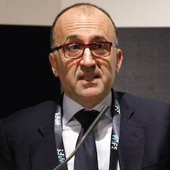 "Tenemos una avalancha de compradores de clubes"