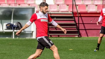 El M¨¢laga se libra de la ley del ex: Dani Pacheco no jugar¨¢