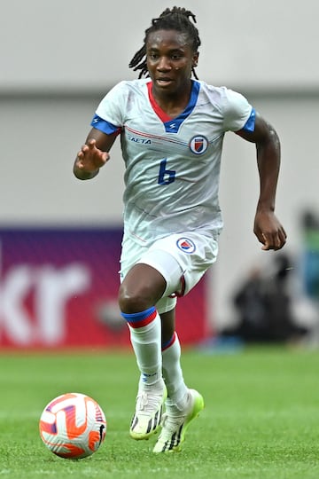 Haiti's Melchie Dumornay in action during the international friendly against South Korea.