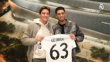 George Russell junto a Jude Bellingham en el Bernabéu.