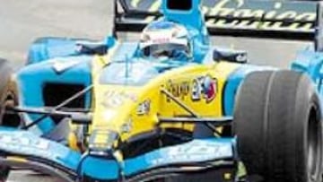 <b>RODAJE. </b>El finlandés Heikki Kovalainen rodó con el R25 en Francia.