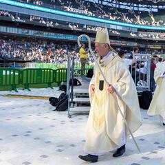 Papa León XIV manda emotivo mensaje a los presentes en el estadio de los White Sox