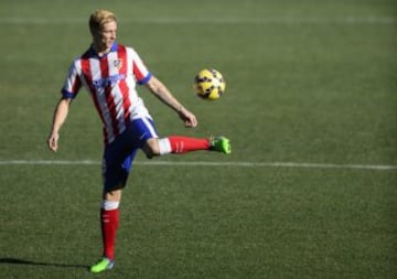 El delantero Fernando Torres durante su presentación como nuevo jugador del Átletico de Madrid, en su regreso cedido hasta el 30 de junio de 2016