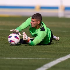 Diego Conde persigue a Dani Barrio