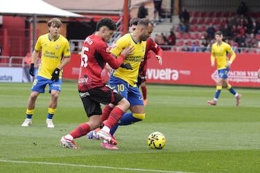 Un obús tremendo de Jesé sirvió para que Las Palmas rescatara un punto de Anduva. El canario marcó en el minuto 91, cuando todo parecía perdido. Acumula cinco goles en Liga y rompe una racha de cuatro jornadas sin ver puerta.