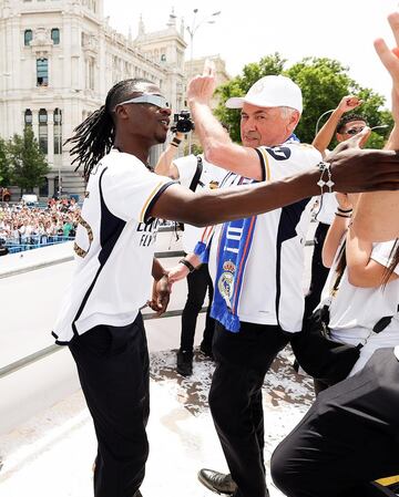 Camavinga y Carlo Ancelotti.