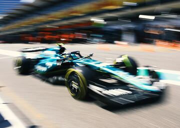 Fernando Alonso de Aston Martin F1 Team durante la sesión de clasifiación al esprint del GP de Azerbaiyán.