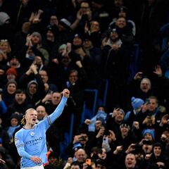 What is the biggest win in the Champions League knock-out stages?