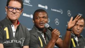 Marcel Desailly, junto a Fabio Capello en la gala Laureus 2016.