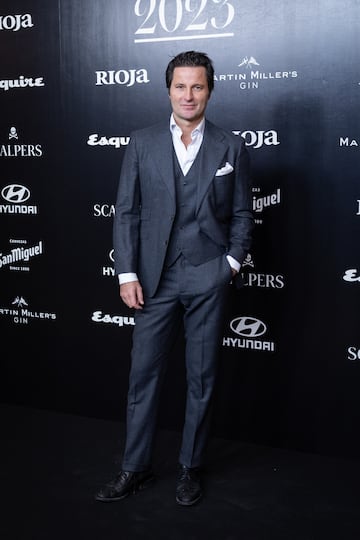 Fernando Andina posa para los medios en el photocall de la gala de entrega de los Premios Hombres del A?o Esquire en el Casino de Madrid.