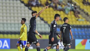 La selecci&oacute;n comandada por Marco Ru&iacute;z gole&oacute; 8-0 al cuadro del continente de Ocean&iacute;a y accedi&oacute; a los octavos de final.