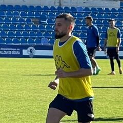 Oficial: Artiles, primer fichaje del Hércules en el mercado invernal