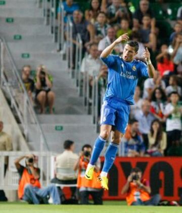 Elche-Real Madrid. 0-1. Cristiano Ronaldo celebra el primer gol.