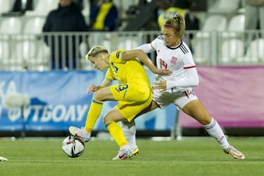 Alexia se convirtió el pasado mes de octubre en la jugadora con más partidos internacionales de la historia de España superando a su compañera de equipo Marta Torrejón. La catalana alcanzó las 90 internacionalizadas contra Ucrania y a día de hoy suma 92. Sin duda dejará la marca muy alta. 