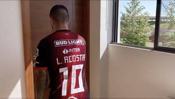 Luciano Acosta fue troleado en Twitter por el Estadio Akron