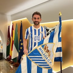 Adrián López hará la pretemporada con el Málaga