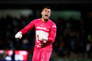 MEX00. CIUDAD DE MÉXICO (MÉXICO), 07/09/2022.- El jugador de Pumas Julio González celebra una anotación de su equipo ante Querétaro hoy, durante un partido de la jornada 13 del Torneo Apertura del fútbol mexicano realizado en el estadio Olímpico Universitario de la Ciudad de México. EFE/ José Méndez
