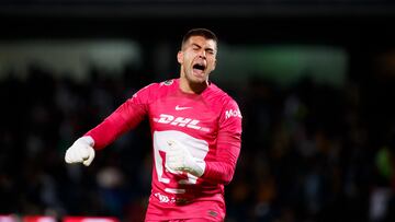 MEX00. CIUDAD DE MÉXICO (MÉXICO), 07/09/2022.- El jugador de Pumas Julio González celebra una anotación de su equipo ante Querétaro hoy, durante un partido de la jornada 13 del Torneo Apertura del fútbol mexicano realizado en el estadio Olímpico Universitario de la Ciudad de México. EFE/ José Méndez