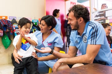 El conjunto norteamericano convivió con niños con problemas de autismo a unas horas de enfrentar en un partido amistoso al Atlético San Luis.