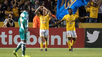 El gol de Edu Vargas que abrió el triunfo de Tigres ante Santos