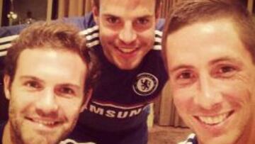 COMPAÑEROS. Mata, Azpilicueta y Torres, tres internacionales españoles a las órdenes de Mourinho.