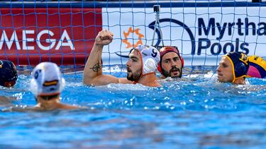 España celebra su victoria en cuartos de final ante Montenegro. Al día siguiente repitieron ante Croacia para alcanzar la final.