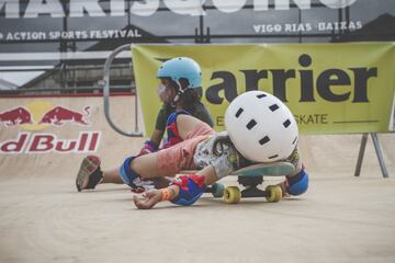 O Marisquiño ha decidido en 2021 potenciar los talleres para niños y familias. Así, dedicó el viernes al Family Day, con workshops en Skate, BMX, Breakdance y Basket 3x3. Los niños y niñas lo pasaron en grande. Pero acabaron exhaustos, tal y como se puede ver en la foto... 