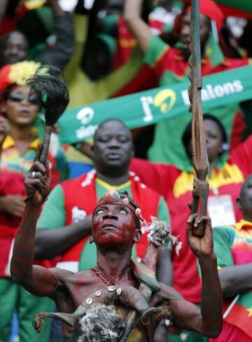 Color en las gradas de la Copa de ?frica