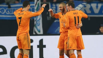 Bale, Benzema y Cristiano celebrando un gol en el partido de ida de los octavos de final de la Champions en 2014