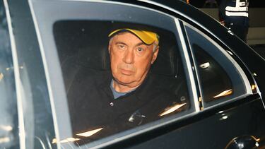 El nuevo entrenador de la selección brasileña de fútbol, Carlo Ancelotti, a su llegada a Río de Janeiro.