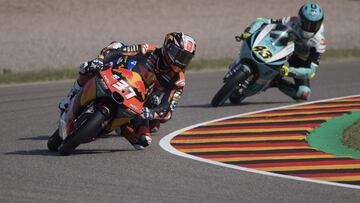 Acosta por delante de Artigas.