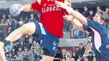 <b>NOTABLE. </b>Alberto Entrerríos, central del Ciudad Real, será lateral izquierdo en la Selección.