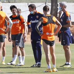 El '10' de Parejo y que se le negó a Carlos Soler queda desierto