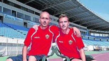 <b>DE VUELTA. </b>Bruno y Mané posan antes del entrenamiento.