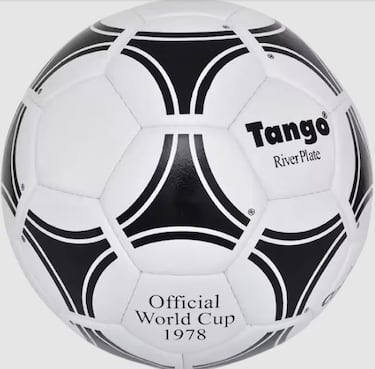 El Tango, que lleva el nombre del baile mundialmente famoso que tiene sus orígenes en la Argentina del siglo XIX, presentó las llamativas tríadas curvas a una audiencia global, un hito de diseño que se replicó en las cinco Copas Mundiales que siguieron.