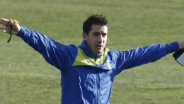<b>TARDE DE ESTRENOS. </b>Julio Velázquez debutará en el Villarreal B y Gildoy España en el palco local.