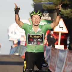 Roglic golpea más fuerte