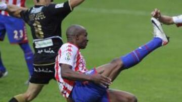 <b>CONTRASTE. </b>El Sporting aprovechó sus oportunidades y el Granada se estrelló con la defensa sportinguista.